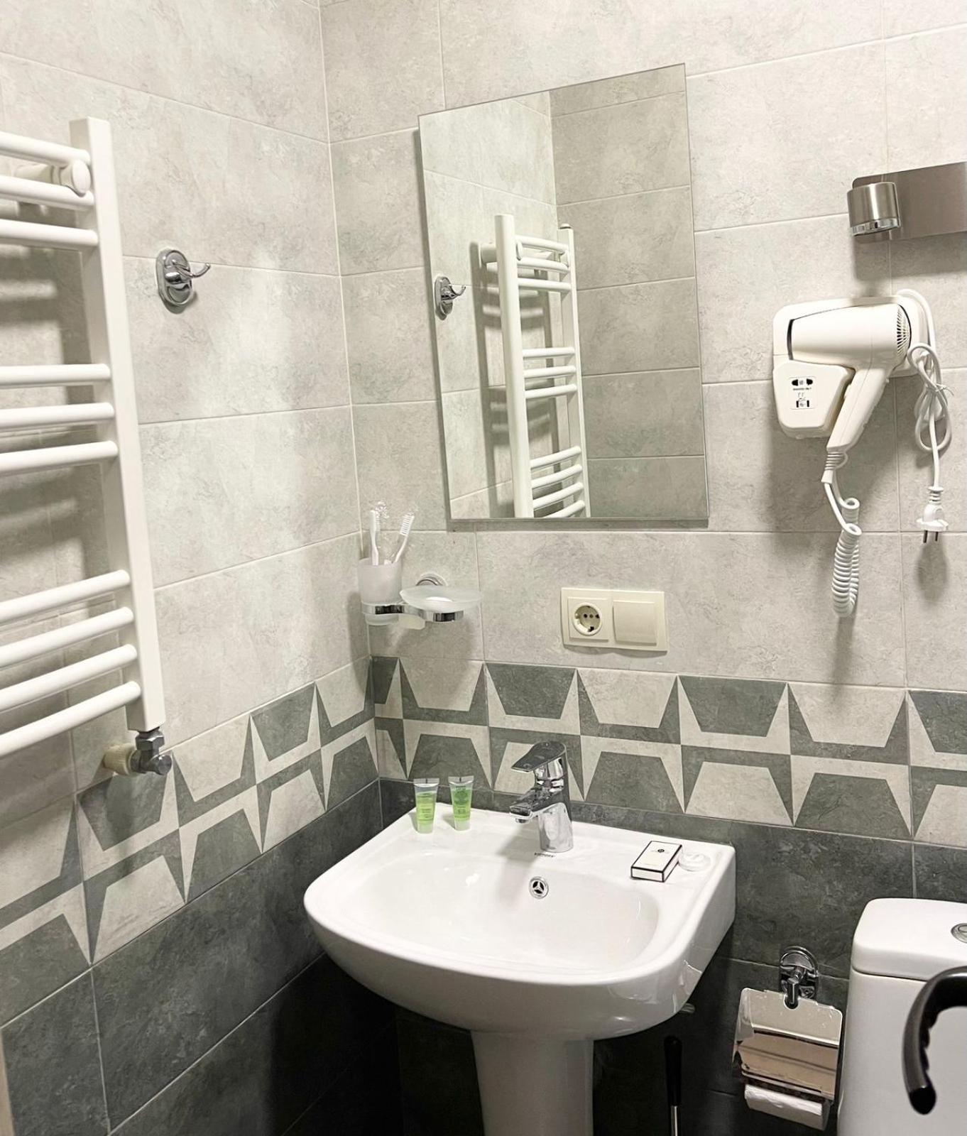 Art Family Hotel Tbilisi Exterior photo